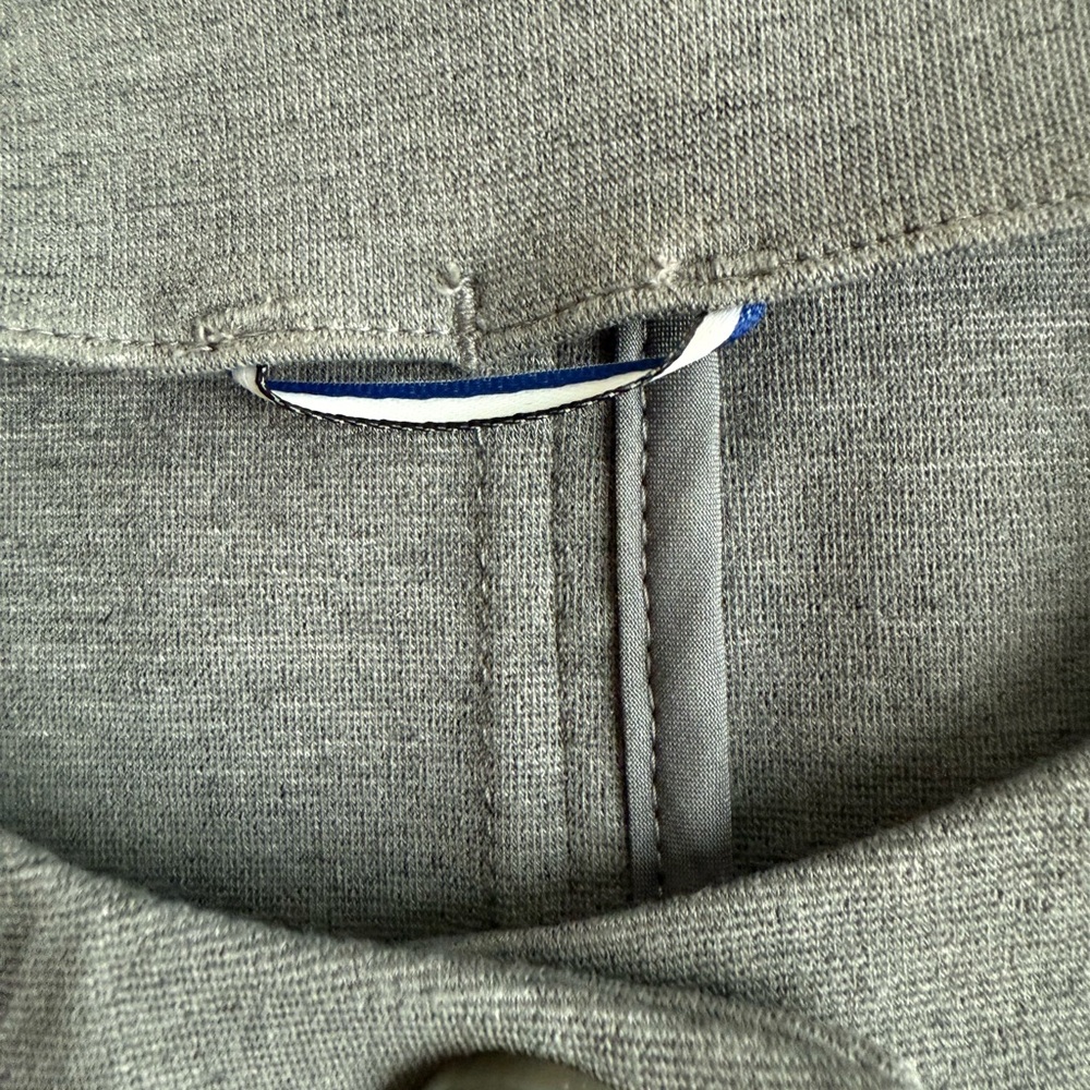 Kit And Ace Light Grey Cardigan Front Pockets Stretchy GUC Size S/M - Picture 3 of 6